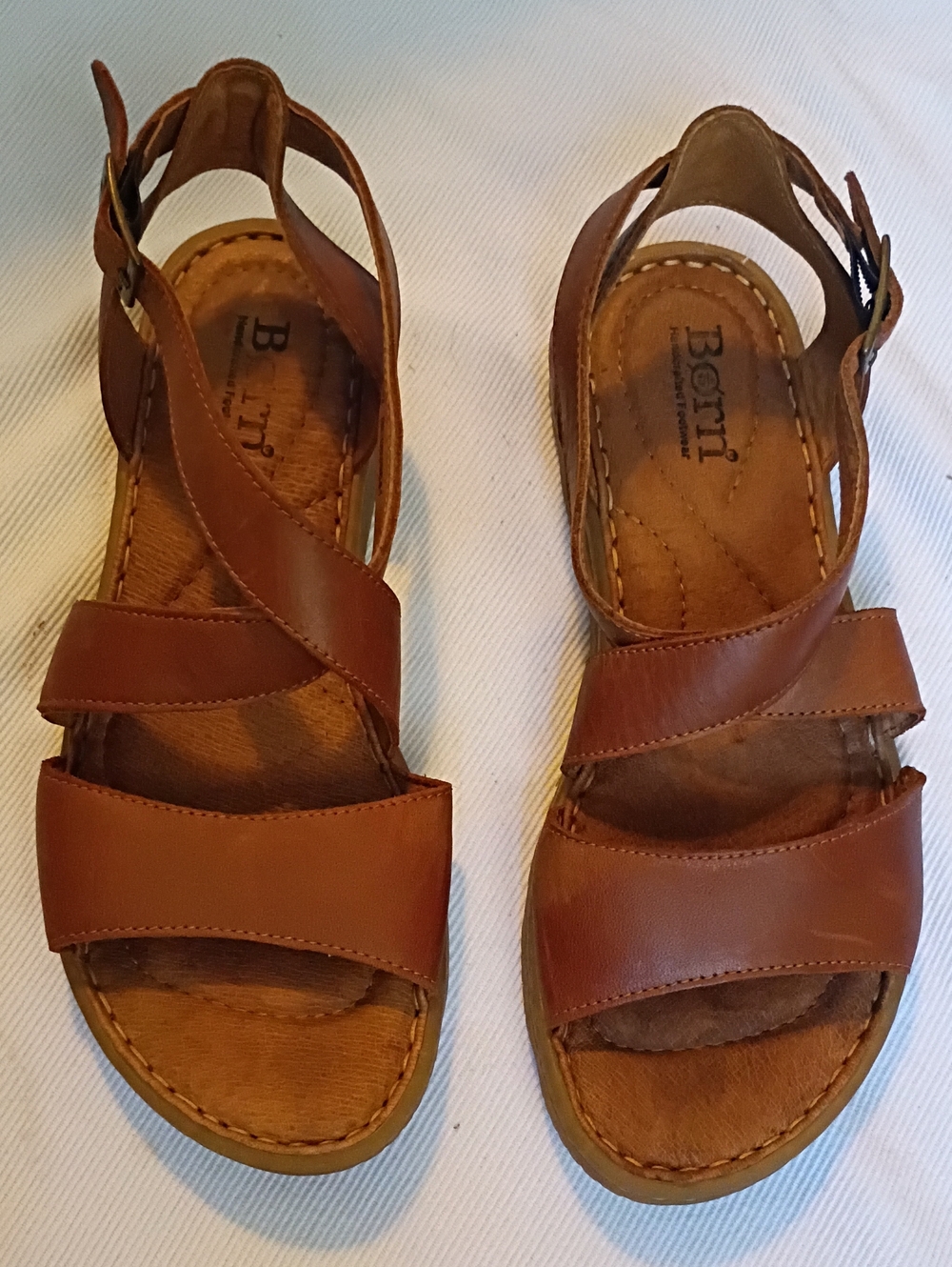 Born Women's Brown Leather Criss-Cross Sandal